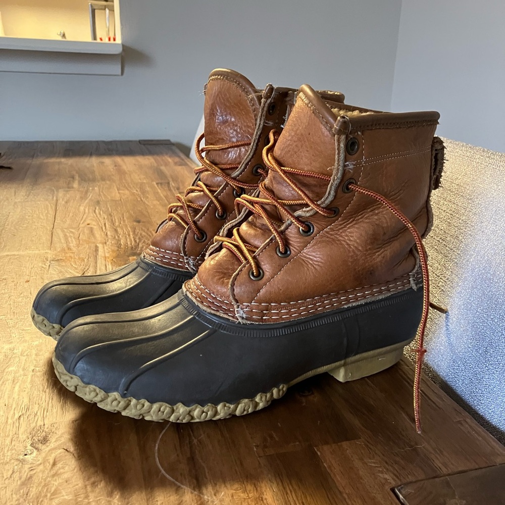 Ll bean duck boots size 8.5 with fur insert